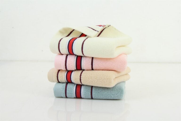 Serving Tradition: CHRISTY’s 30-Year Legacy as Wimbledon’s Official Towel Supplier For over three decades, CHRISTY has woven itself into the very fabric of The Wimbledon Championships, becoming an emblem of tradition and quality at one of the world’s most prestigious sporting events. This partnership, rooted in excellence, has transformed CHRISTY towels into coveted collectibles for players and fans alike.