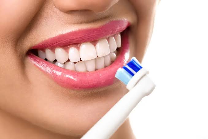Natural Oral Care Products That Protect Your Smile Without Harsh Chemicals