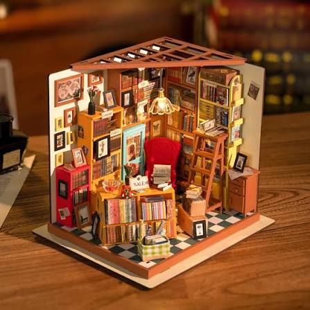 Creative DIY Miniature Models and Craft Projects