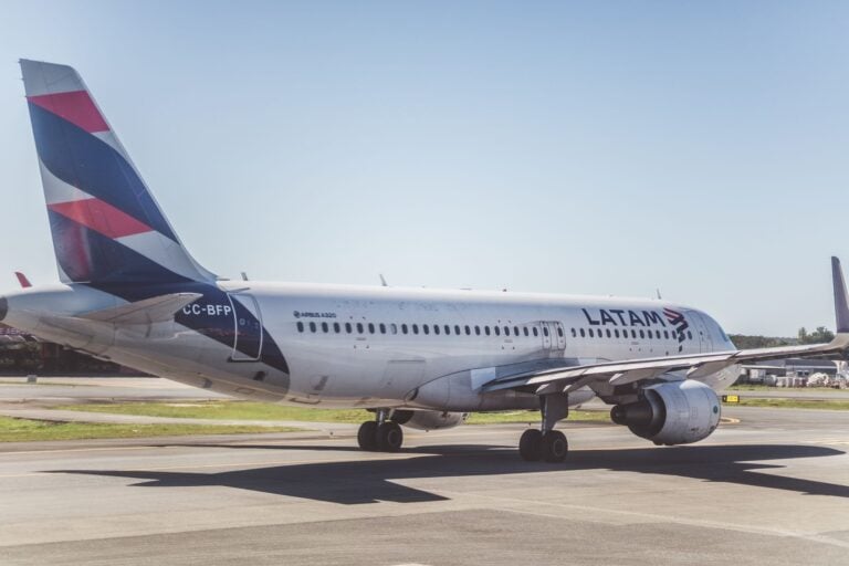 Maximizing Airline Loyalty Building Status and Rewards Across Global Networks