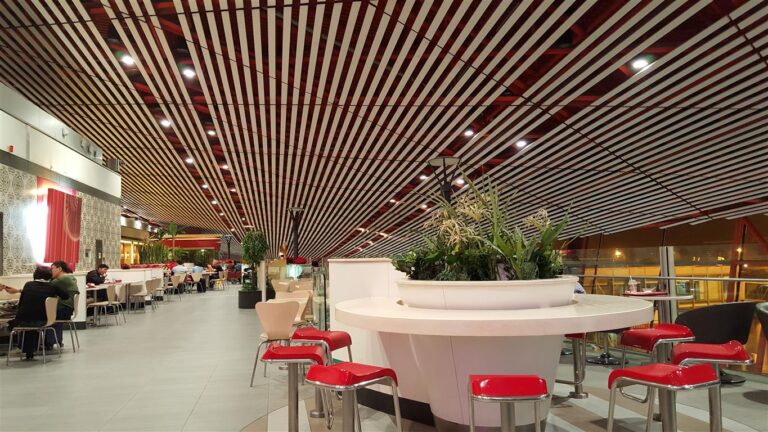 No1 Lounges is a premium airport lounge brand offering travelers a comfortable, stylish, and stress-free environment before their flights. With locations across major airports in the UK and beyond, the brand is designed to transform the often hectic airport experience into something more relaxing and enjoyable.